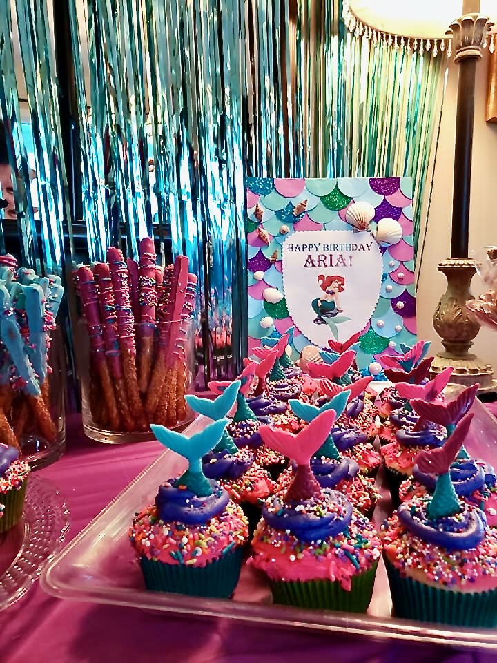 mermaid tail cupcakes